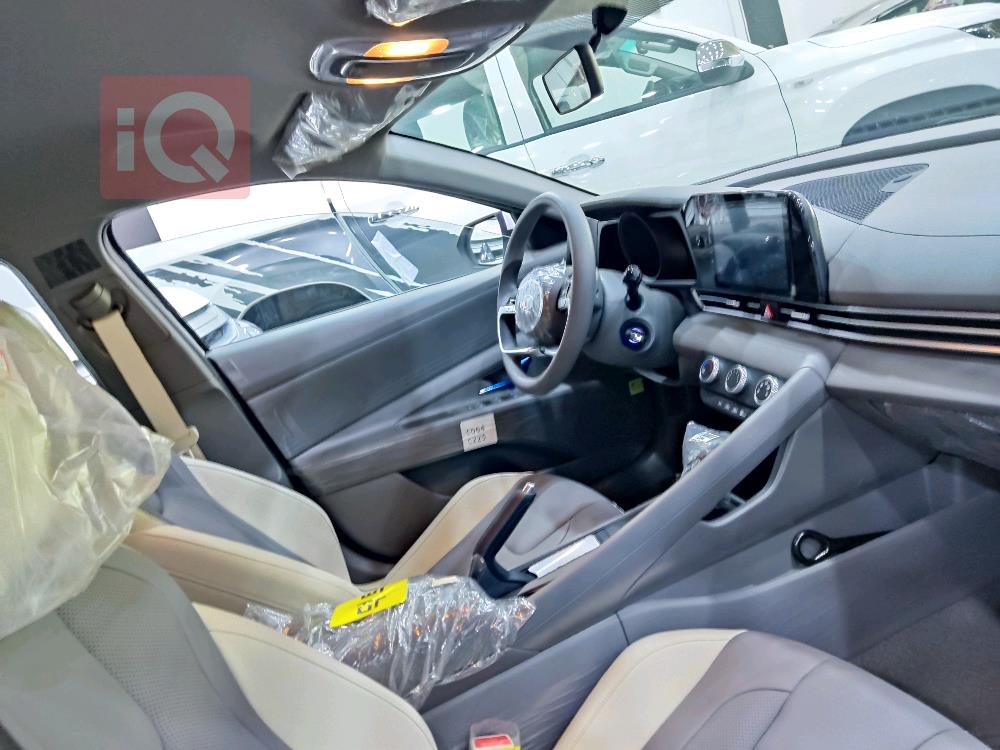 هیوندای ئەلەنترا
